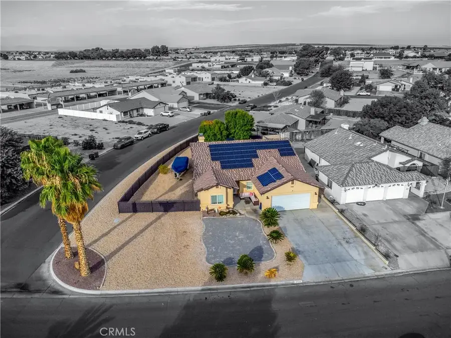 27220 Strawberry Lane, Helendale, CA 92342 - Image #2