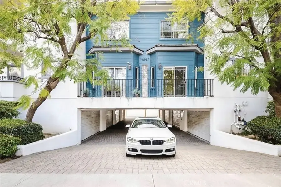 14544 Margate Street #10, Sherman Oaks, CA 91411 - Image #2