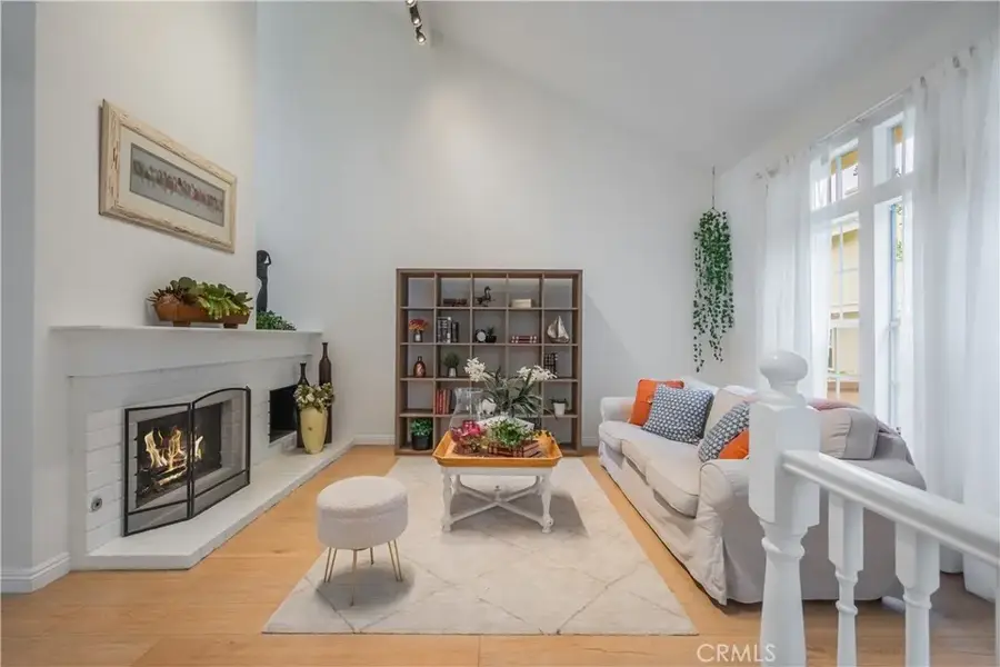 19 Dartmouth, Irvine, CA 92612 - Image #2