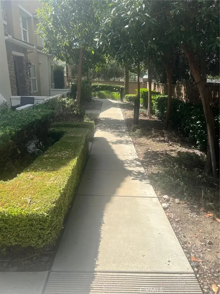 15723 Parkhouse #6, Fontana, CA 92336 - Image #3