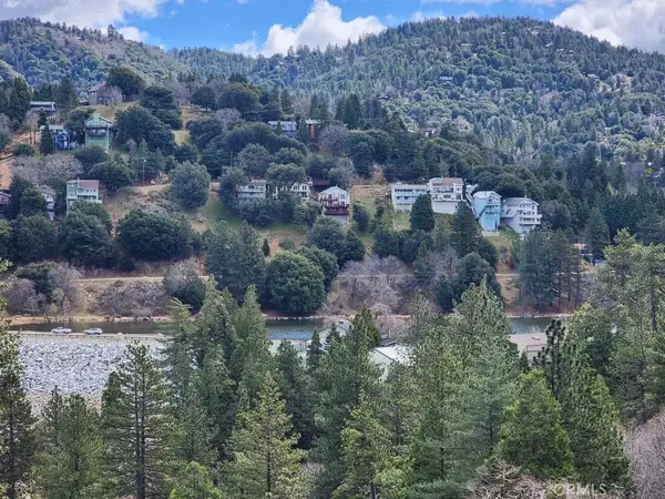 287 E Zermatt, Crestline, CA 92325