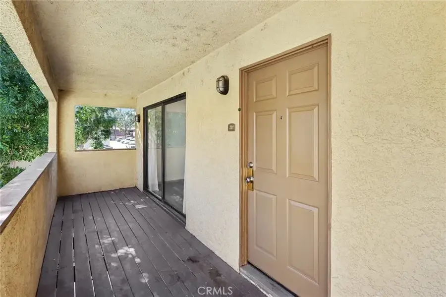 1142 W Blaine #201, Riverside, CA 92507 - Image #3