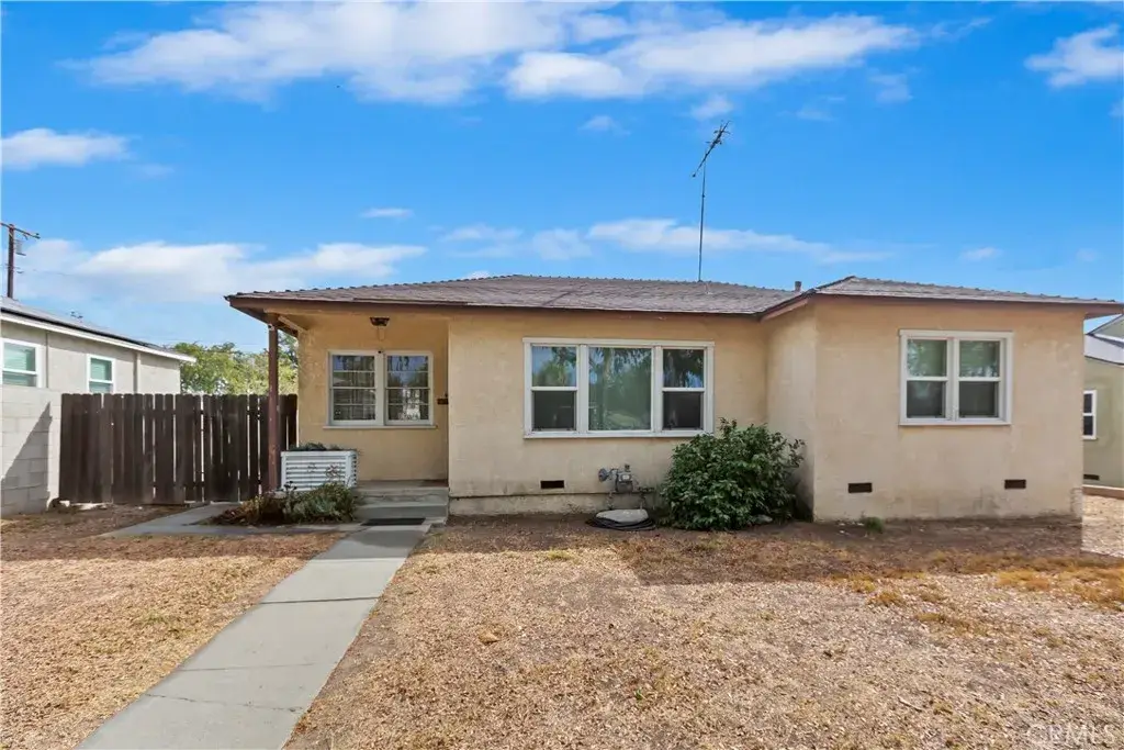 882 N 10th Avenue, Upland, CA 91786 - Image #1