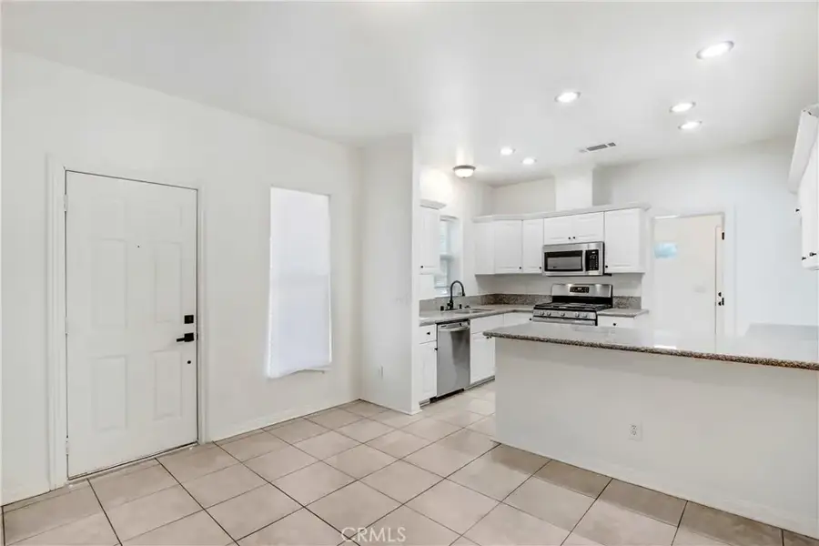 165 N Alessandro Avenue, San Jacinto, CA 92583 - Image #2