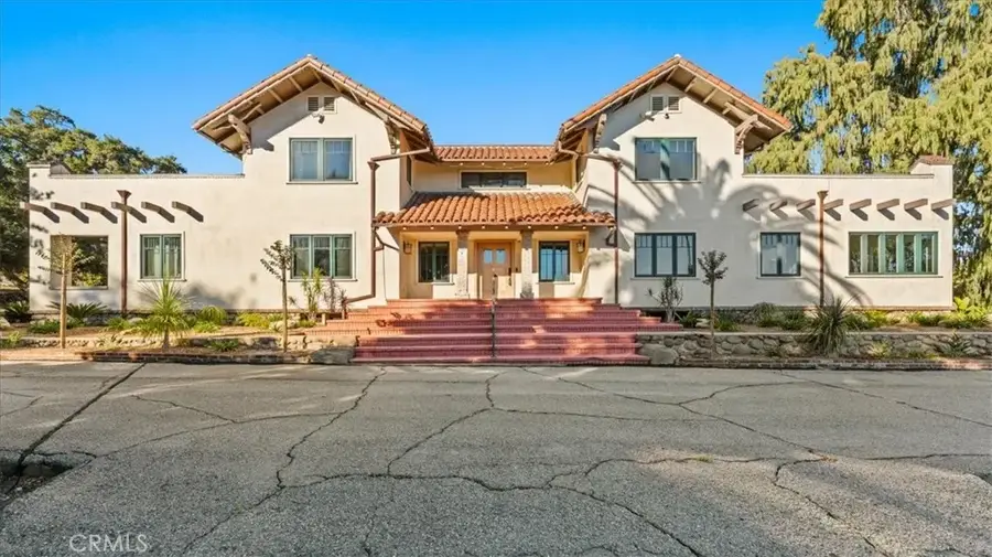 2360 N Mountain Avenue, Upland, CA 91784 - #3