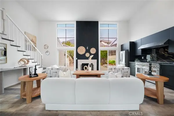 2423 Rockdell, La Crescenta, CA 91214