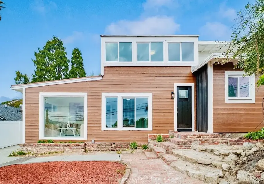 2423 Rockdell, La Crescenta, CA 91214 - Image #2