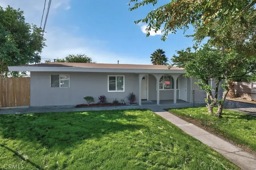 15065 Granada, Fontana, CA 92335 - Image #2