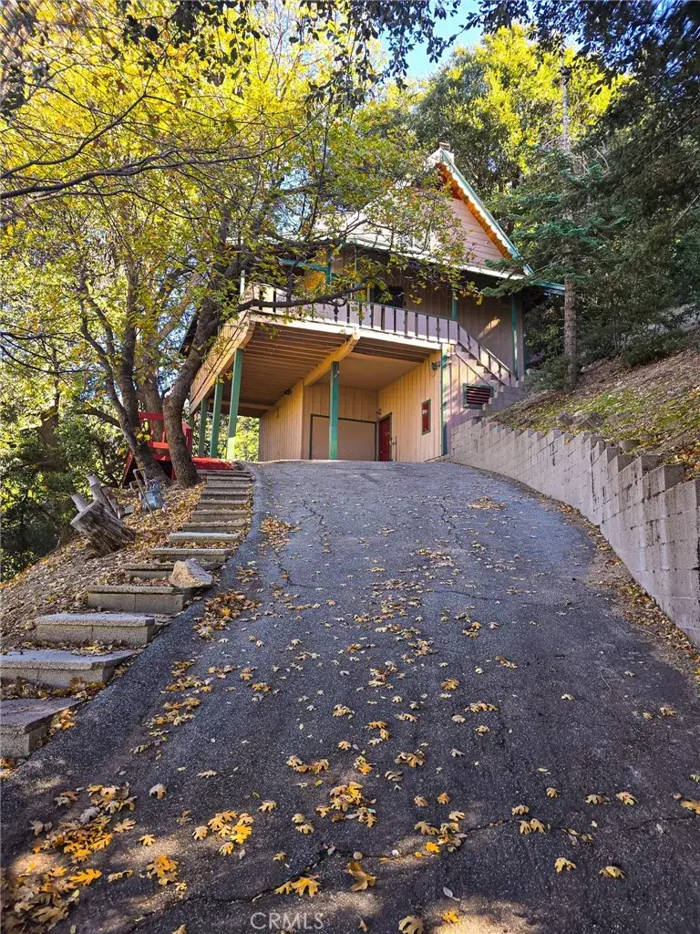 629 Chateau, Crestline, CA 92325 - Image #2