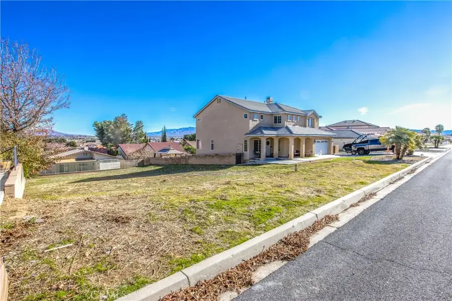 13255 Autumn Leaves, Victorville, CA 92395 - Image #3