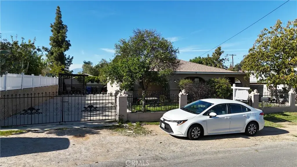 5130 Hedrick Avenue, Riverside, CA 92505 - #1
