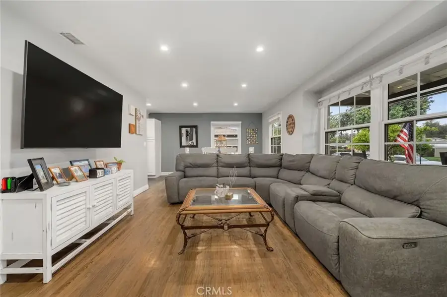 762 N Redding, Upland, CA 91786 - Image #3