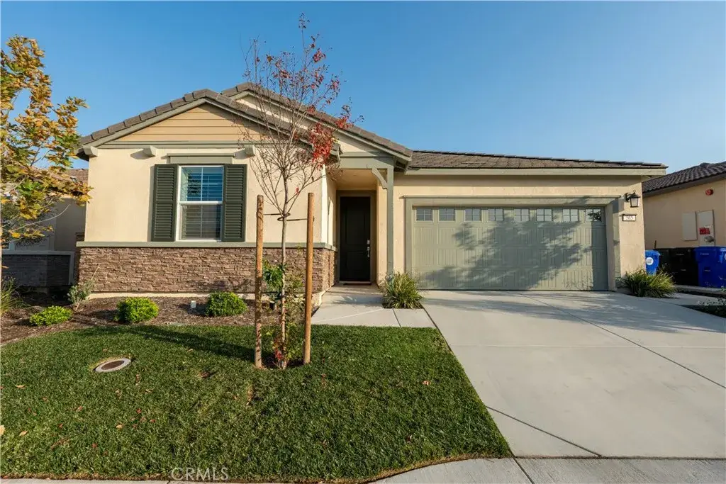 565 Hudson Way, Rialto, CA 92377 - #1