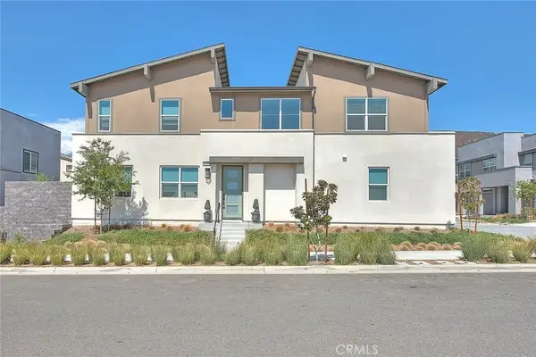 15820 Caterpillar Drive, Fontana, CA 92336