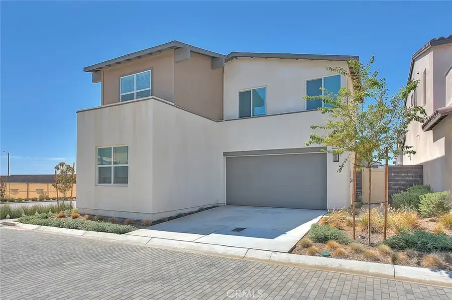 15820 Caterpillar Drive, Fontana, CA 92336 - #3