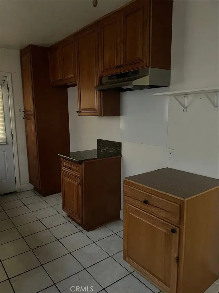 841 W B, Ontario, CA 91762 - #3