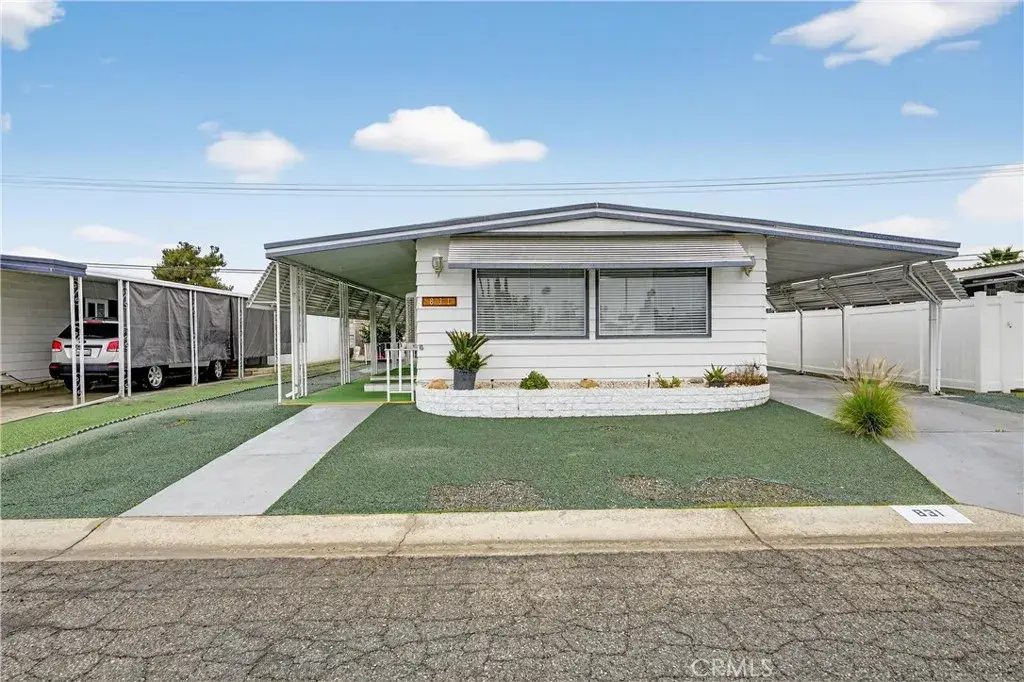 831 Santa Teresa, Hemet, CA 92545 - Image #1
