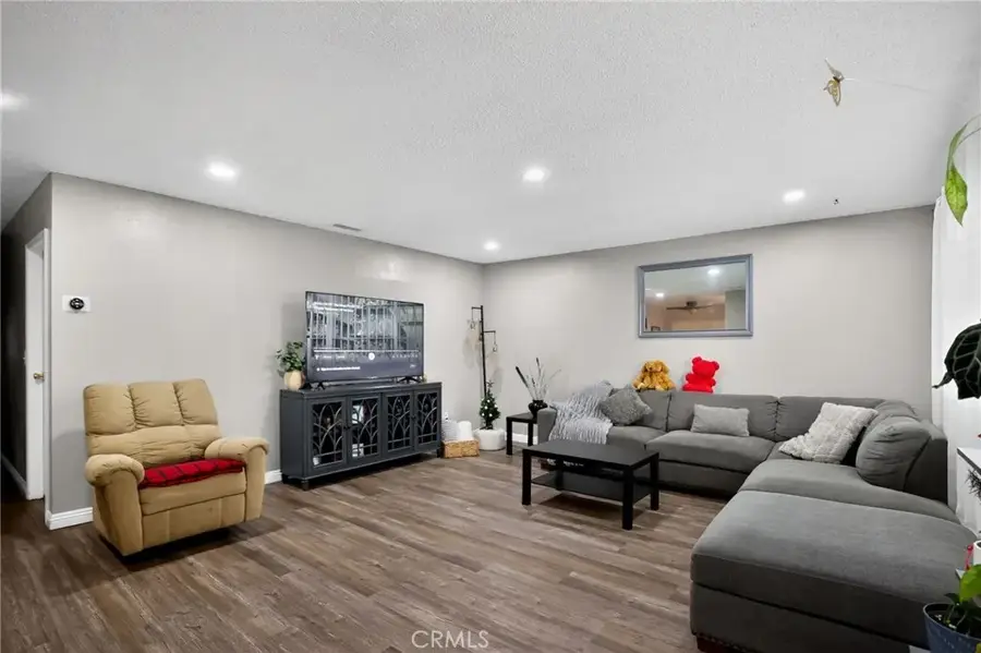 2588 Byron, Highland, CA 92346 - Image #2