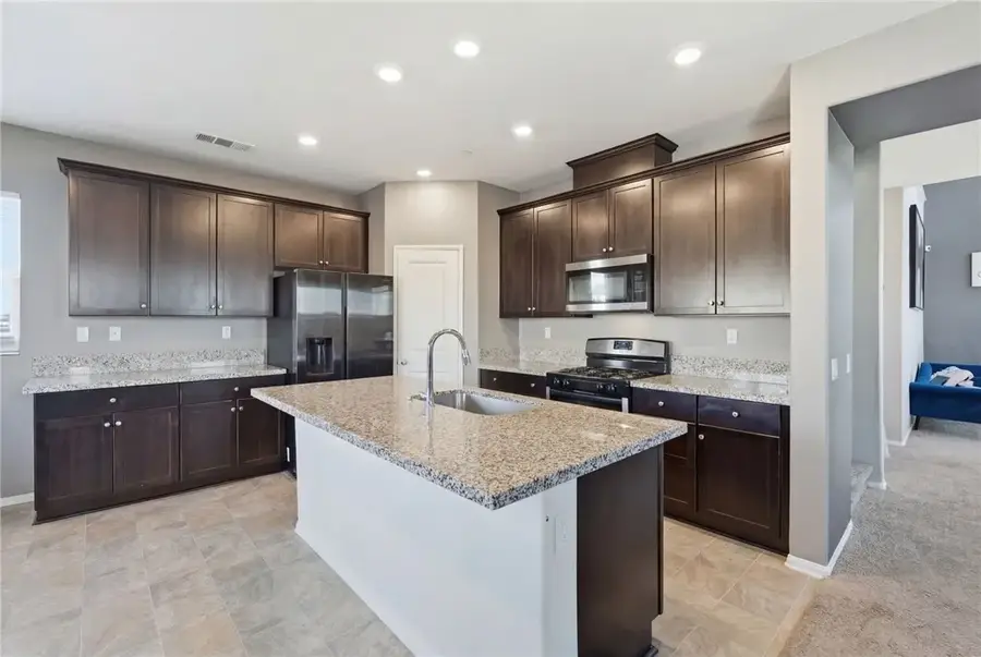 11872 Firbrook Street, Victorville, CA 92392 - Image #2