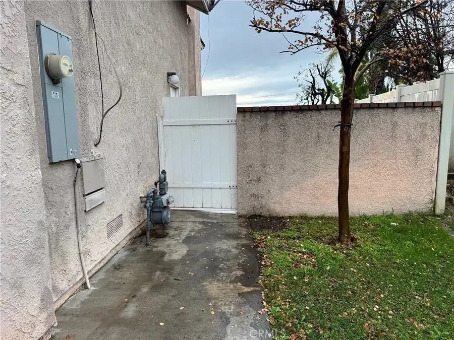 28261 Cornus Court, Highland, CA 92346 - Image #2