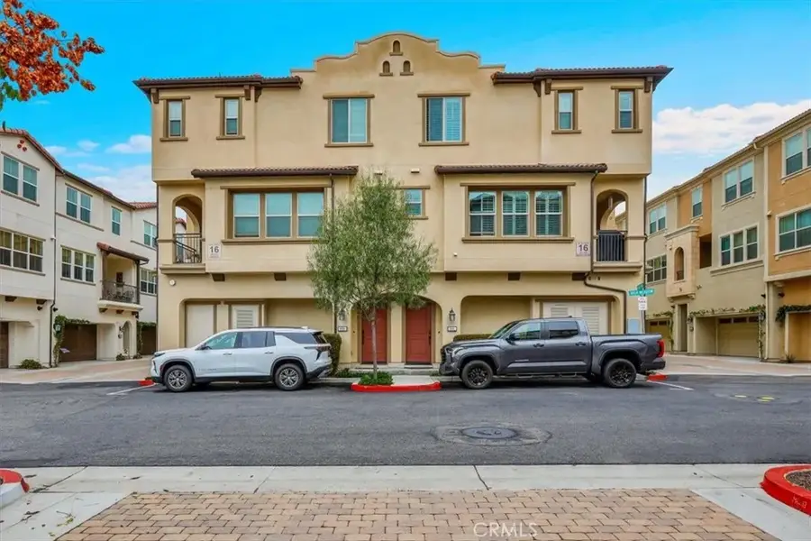 901 Sunset Rdg, Lake Forest, CA 92610 - Image #3