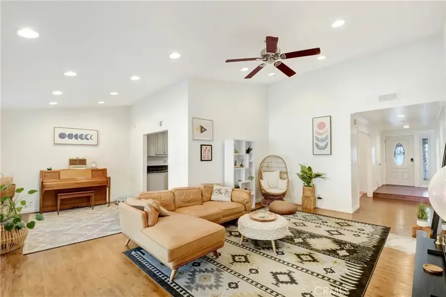 10542 Lemon, Rancho Cucamonga, CA 91737 - Image #3