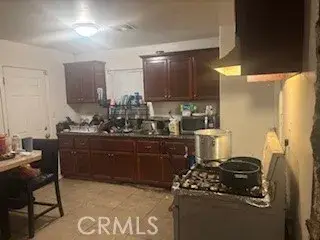 618 Bates Avenue, Bakersfield, CA 93307 - Image #3