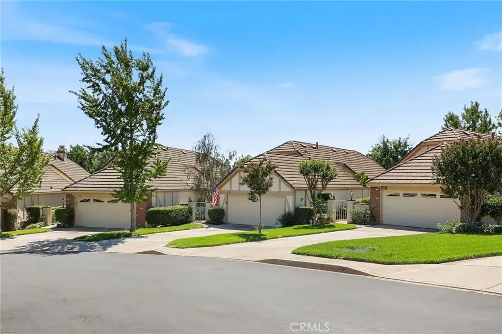 2183 Paris Circle, Upland, CA 91784 - #1