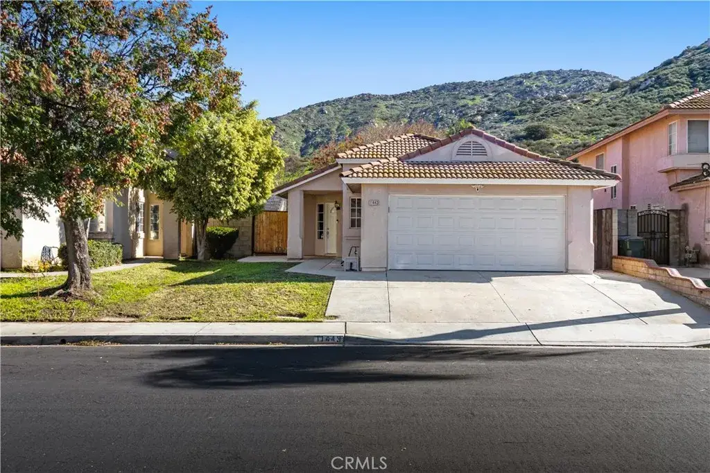 11443 Citrus Glen, Fontana, CA 92337 - Image #1