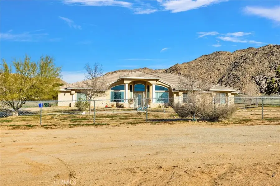 24040 Cuyama, Apple Valley, CA 92307 - Image #2
