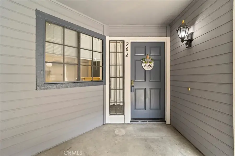 202 Evergreen Court, Azusa, CA 91702 - Image #2