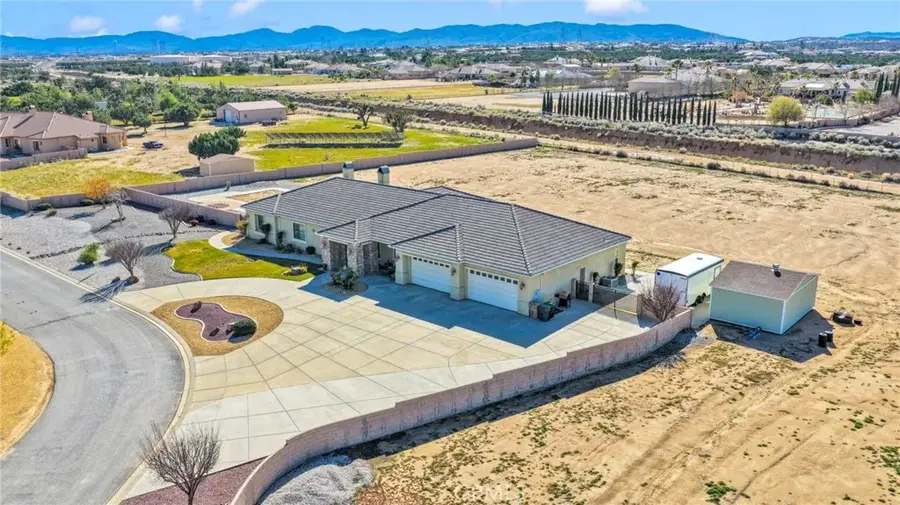 11885 Lamplighter, Oak Hills, CA 92344 - #3