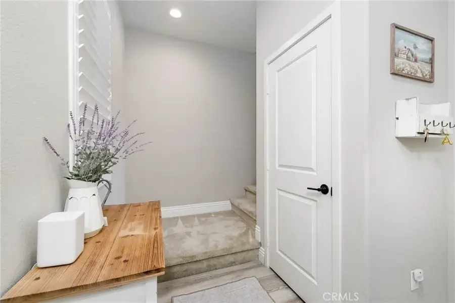 837 Iris Way #C, Azusa, CA 91702 - Image #2