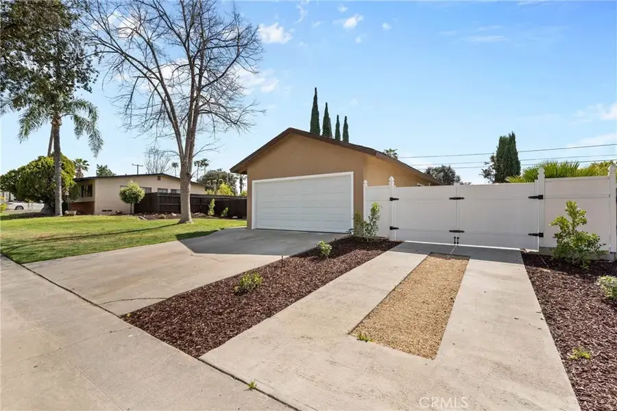 2994 David, Riverside, CA 92506 - #3