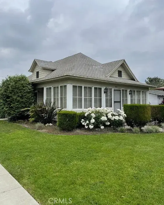 494 N Campus Avenue, Upland, CA 91786