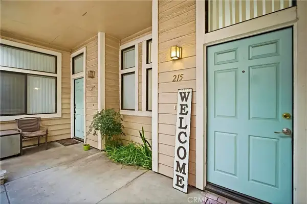 4900 N Grand Avenue #215, Covina, CA 91724