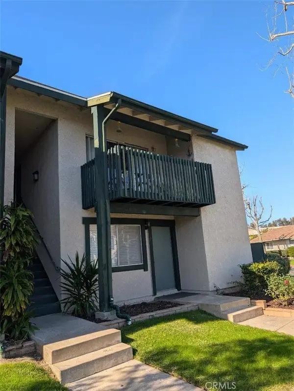 23298 Orange Ave Unit#4, Lake Forest, CA 92630