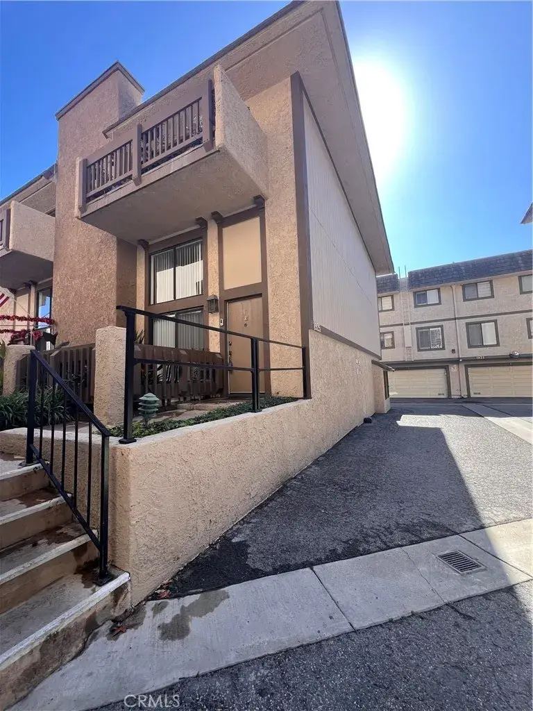 1925 E Huntington #E, Duarte, CA 91010 - #2