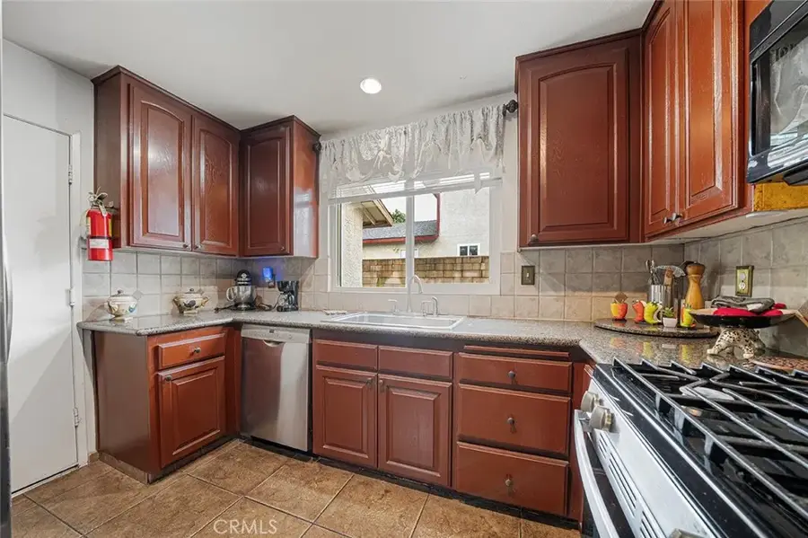 15465 Raymond Avenue, Fontana, CA 92336 - #2