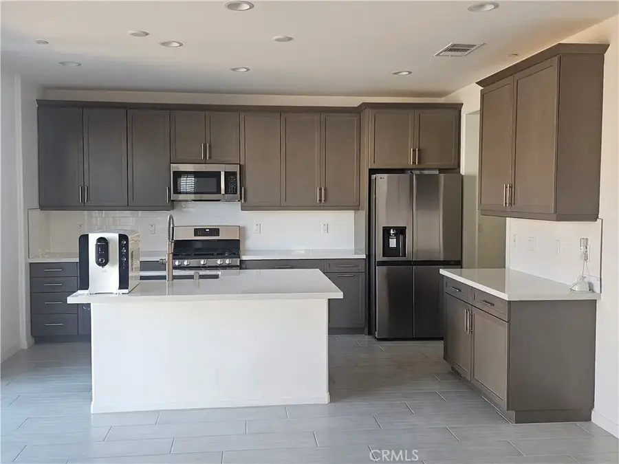 14424 Plymouth, Hesperia, CA 92344 - #2