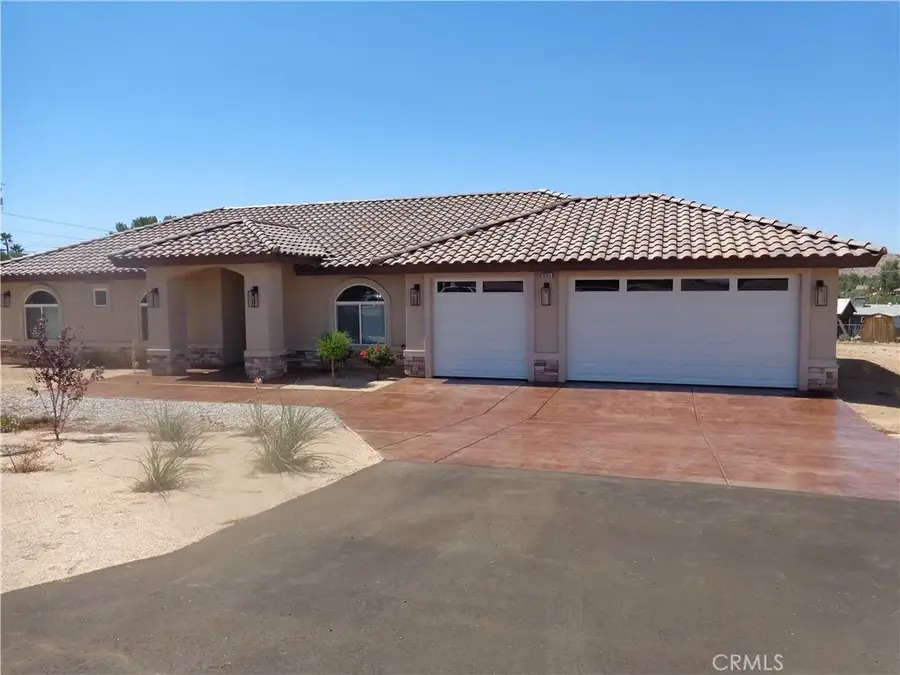 18255 Winnetka Road, Apple Valley, CA 92307 - #2