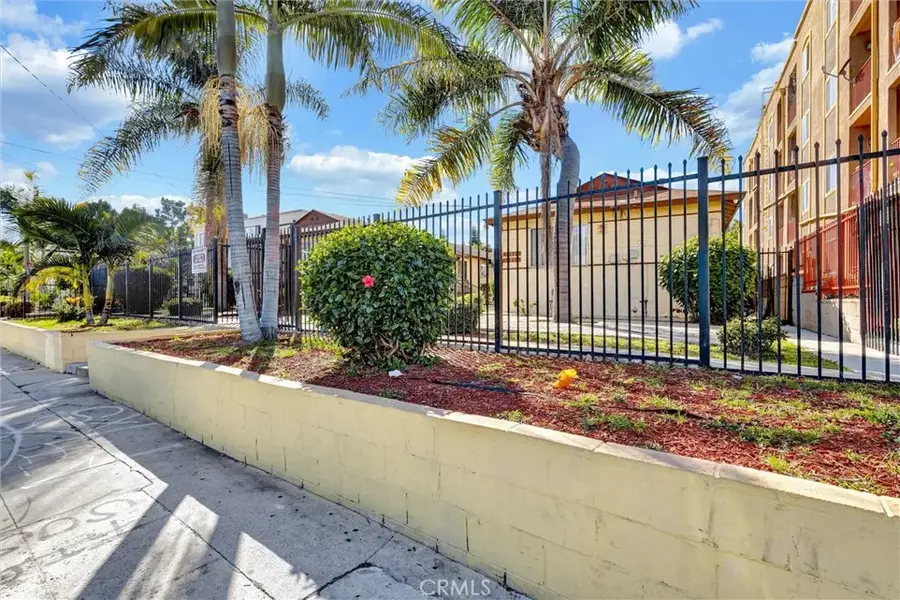 12021 S Figueroa, Los Angeles, CA 90061 - #2