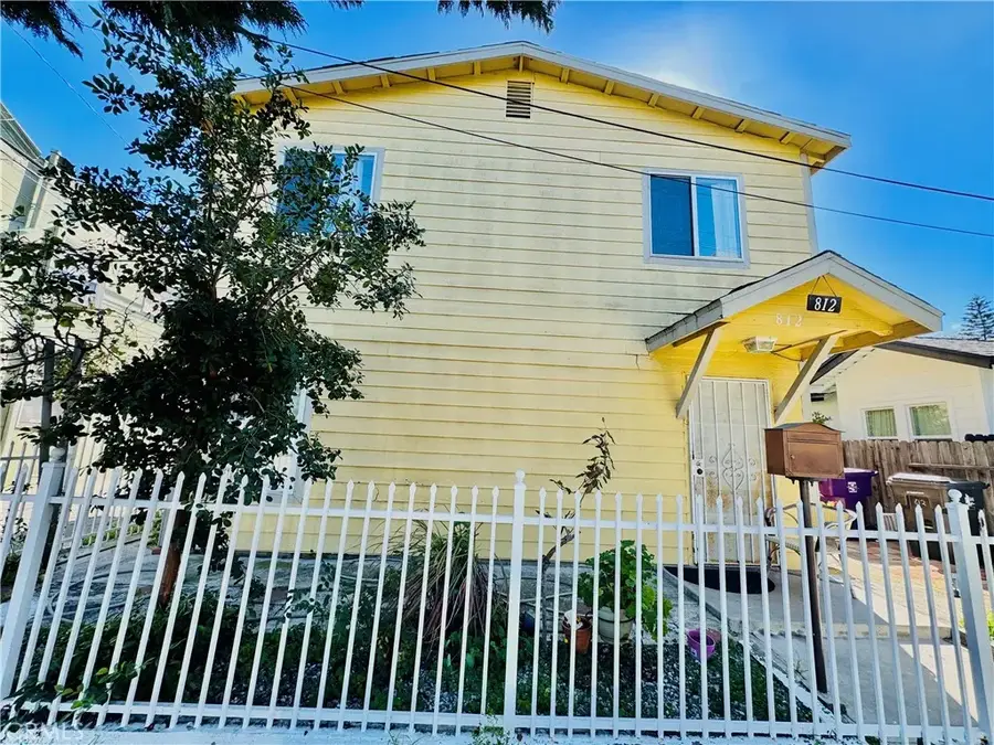 812 E 8th Street, Long Beach, CA 90813 - #2