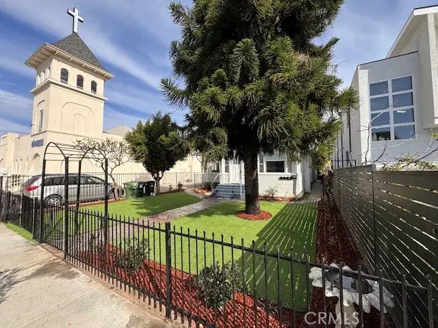 1334 S Berendo Street, Los Angeles, CA 90006 - #2