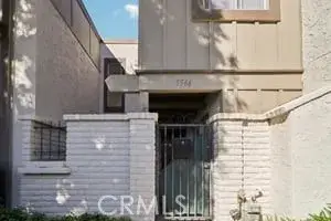 5566 Aldershot, Westminster, CA 92683