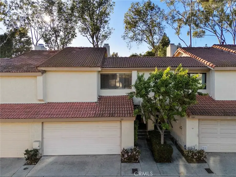 921 Creekside Dr, Fullerton, CA 92833 - #2