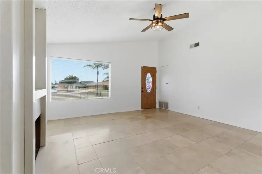 2047 E 7th, Ontario, CA 91764 - #3