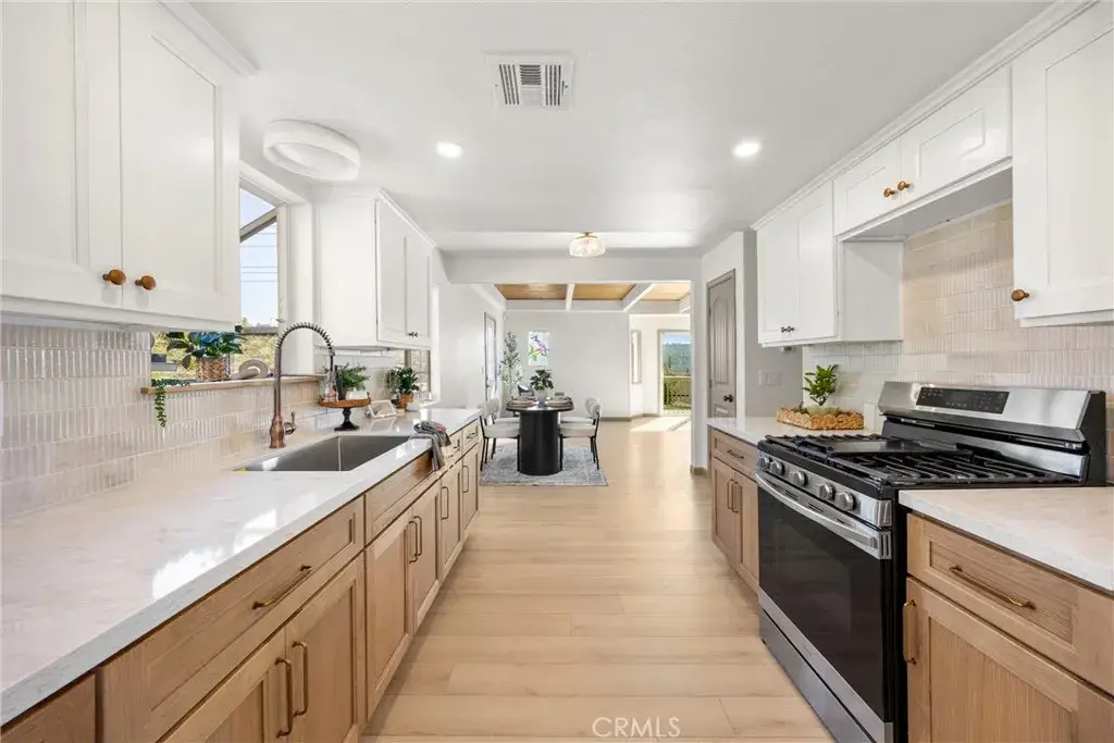 1113 N Grass Valley, Lake Arrowhead, CA 92352 - #1