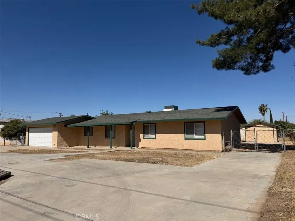 10401 Victor, Hesperia, CA 92345 - #1