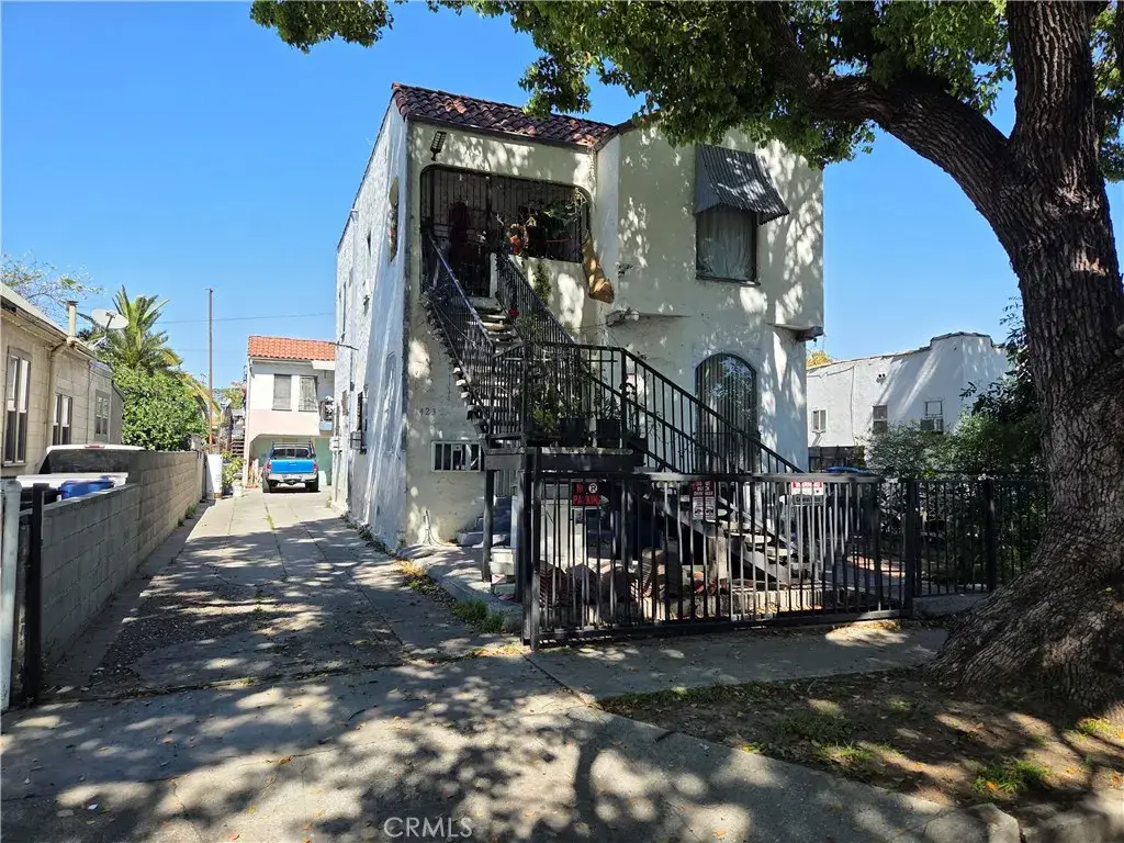1423 E 52nd, Los Angeles, CA 90011 - #1